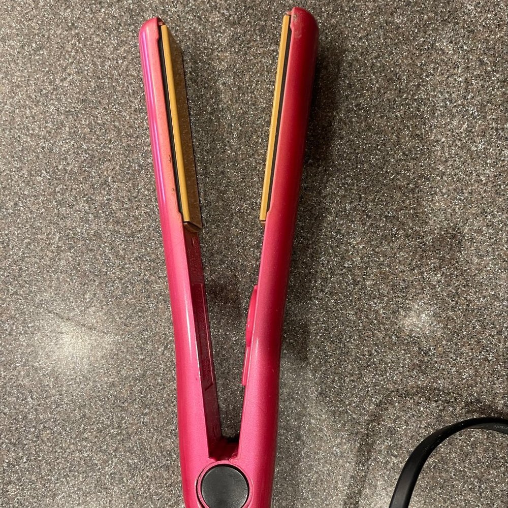 Pink Chi Hair Straightener